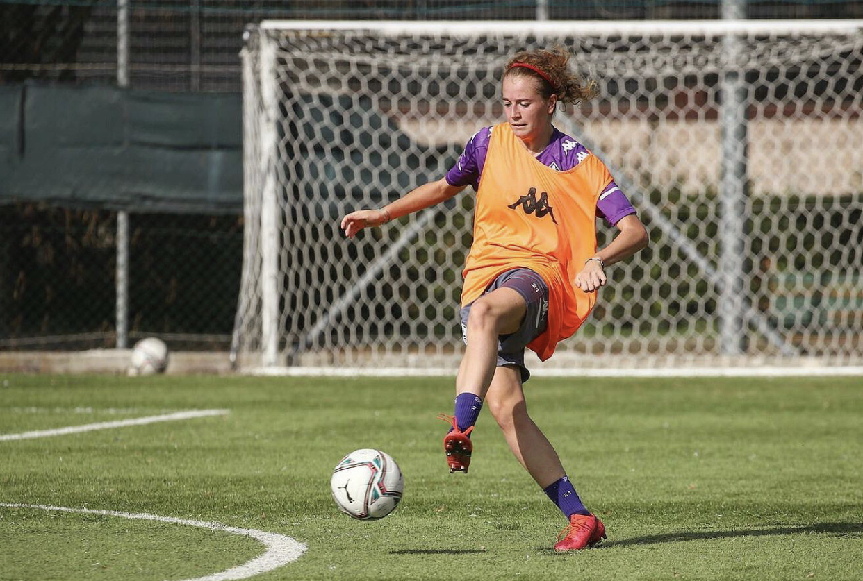 Fiorentina Femminile, grave infortunio alla caviglia per Lorieri: dovrà essere operata