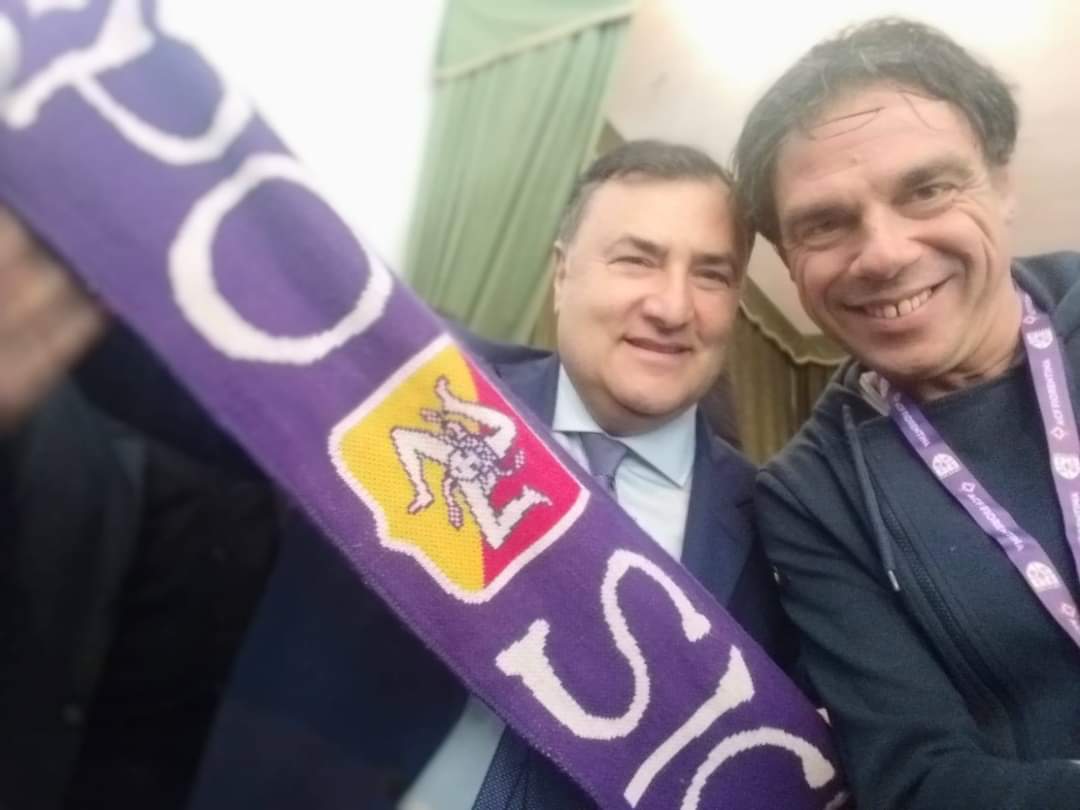 Joe Barone con gli amici del club