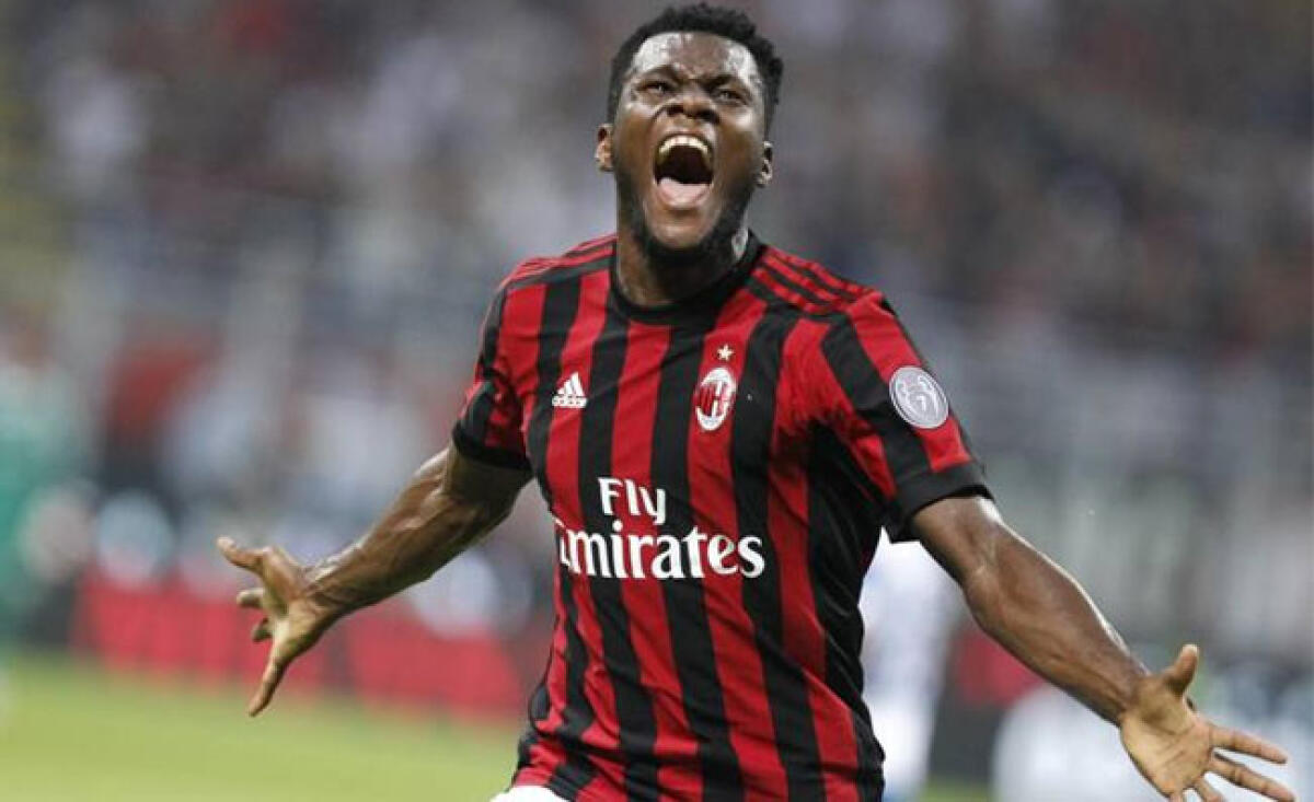 Al 24' Pezzella tocca Saelemaekers in area, per Abisso è rigore. Kessié dal dischetto fa 2-0 - 