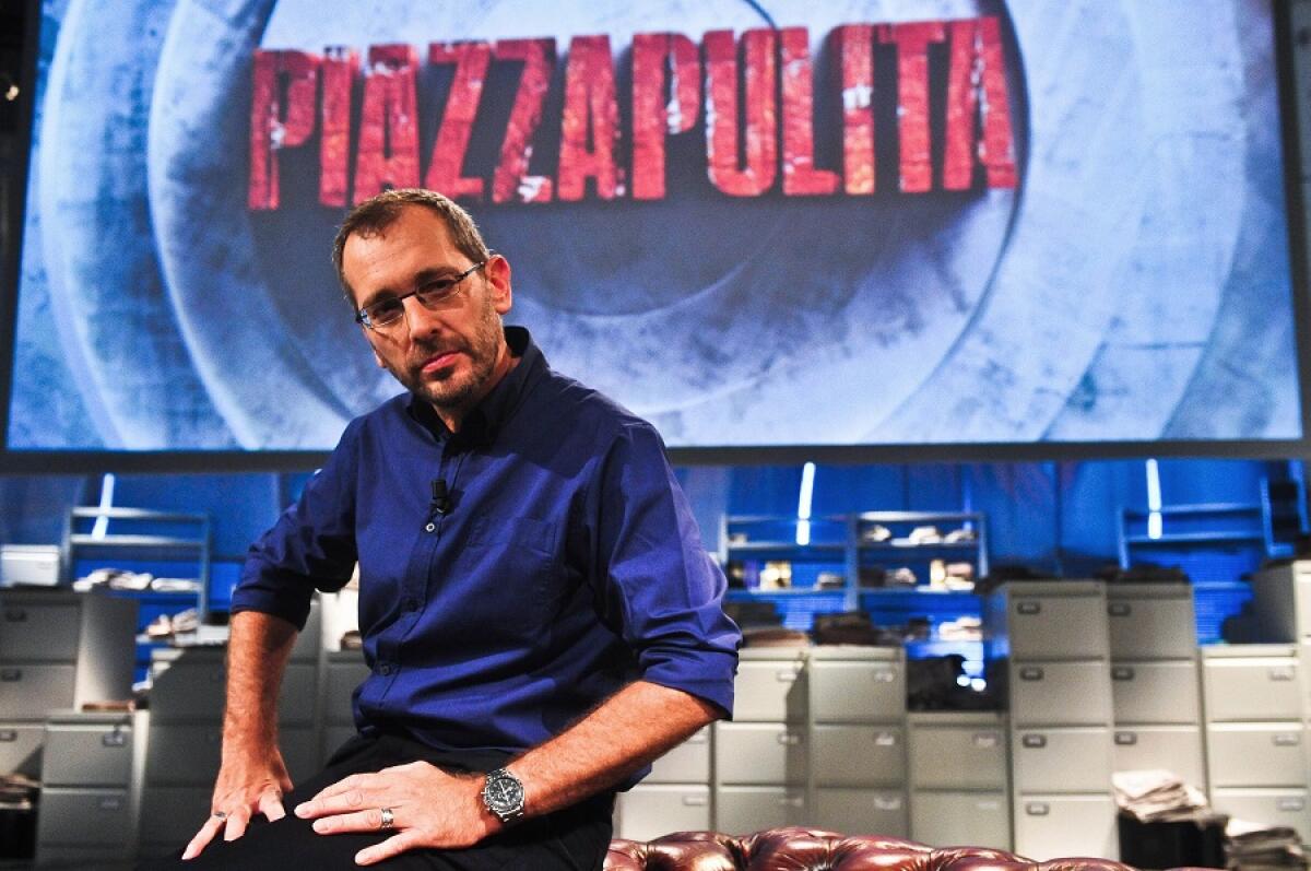 Formigli: "Userei i soldi di Chiesa per un allenatore top. I nomi? Sarri, Allegri o Mazzarri" - CORRADO FORMIGLI