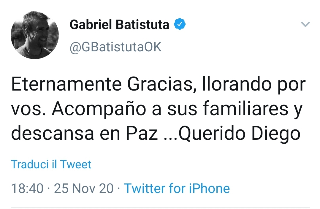 Morte Maradona, Batistuta: "Eternamente grazie. Sto piangendo per te"