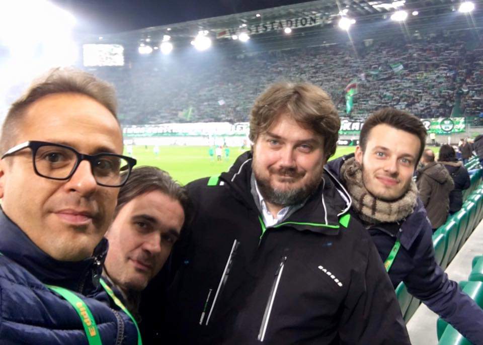 Paolo Seghedoni al centro