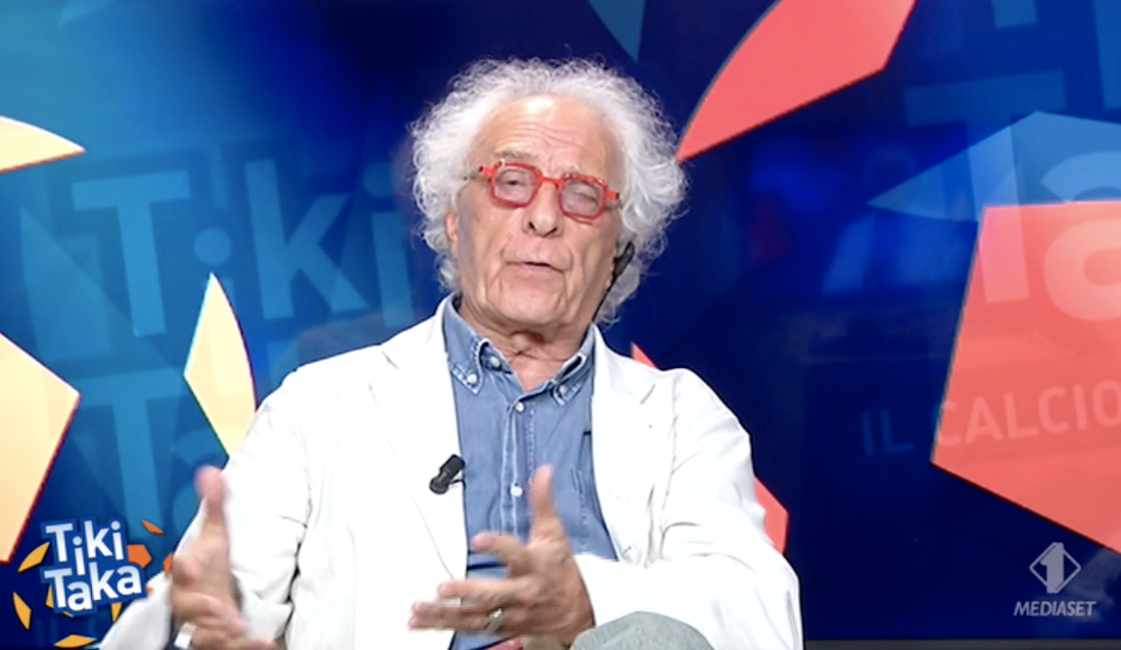 Mughini non si dà pace: "Addio scudetto, colpa dell'arbitro. Borja Valero fallaccio, Cuadrado scivola"