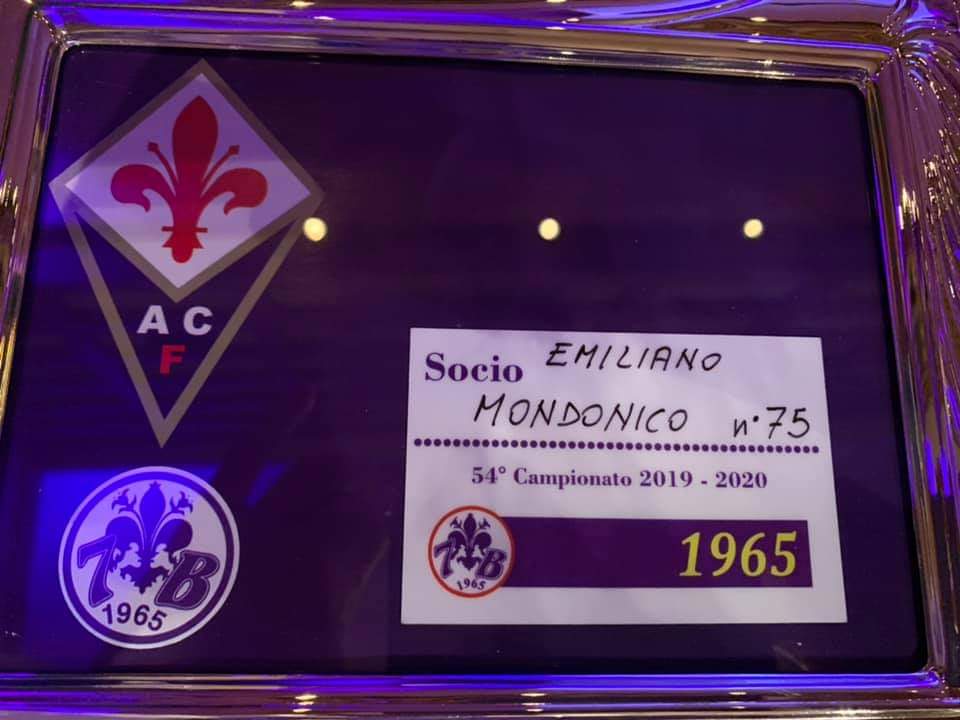 La tessera onoraria del Viola club Settebello
