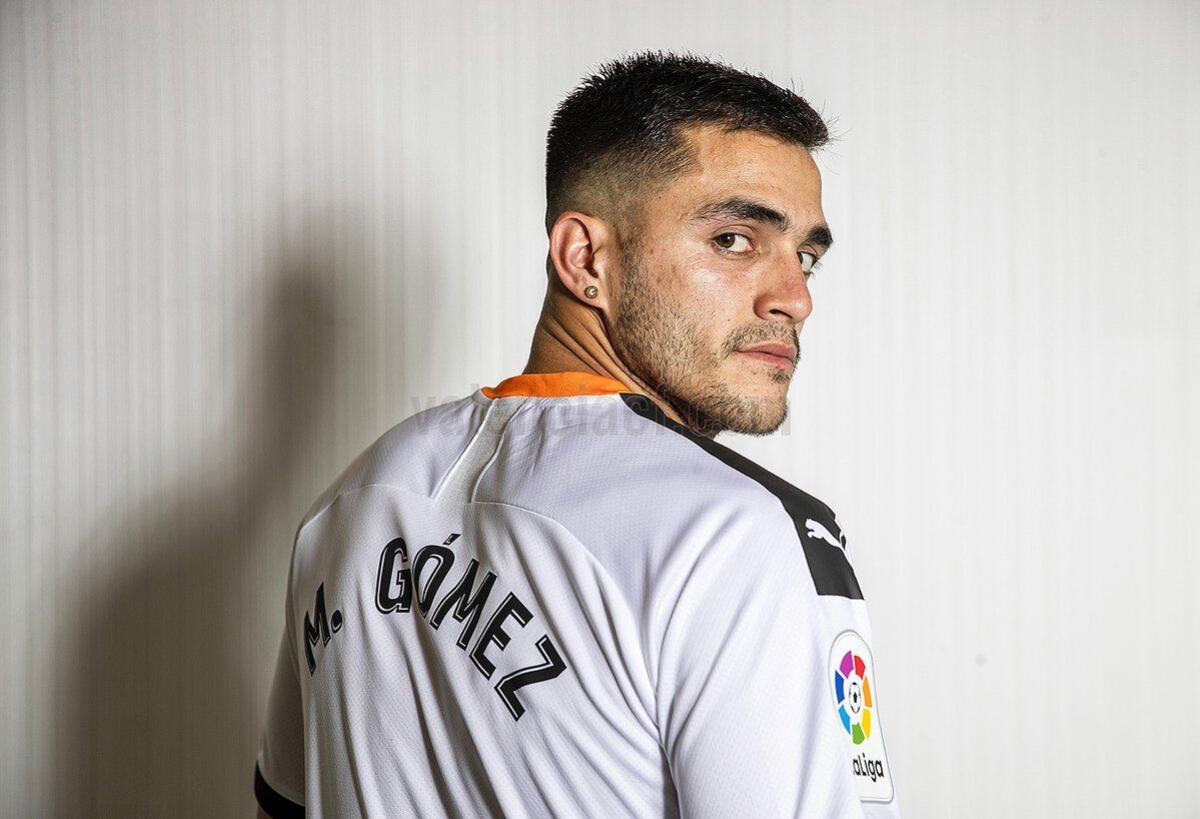 TMW, Maxi Gomez del Valencia è il nome caldo per la Fiorentina: è uno dei nomi sul taccuino di Pradè - 