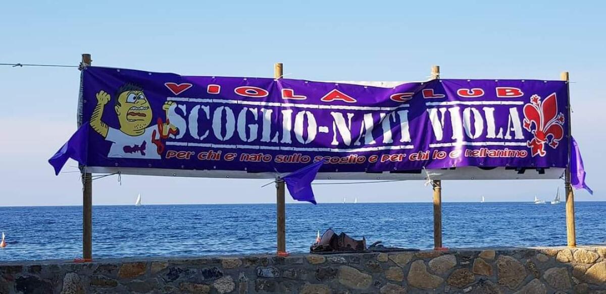 Esclusiva tifo, conosciamo il gruppo Scoglionati Viola dell'Isola d'Elba: "Tifosi veri col mare di mezzo.." - 