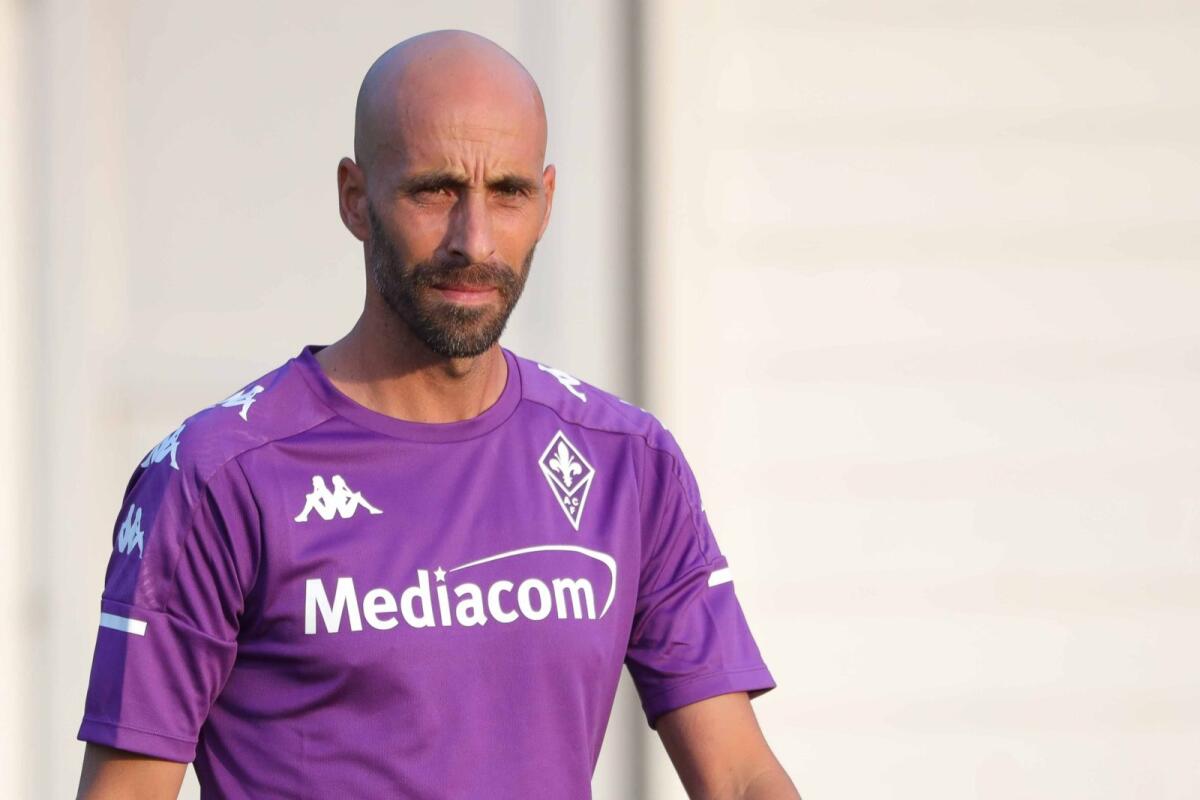 Borja Valero si ferma nel riscaldamento, al suo posto giocherà Jack Bonaventura - Foto di proprietà di ACF Fiorentina. Riproduzione vietata ©