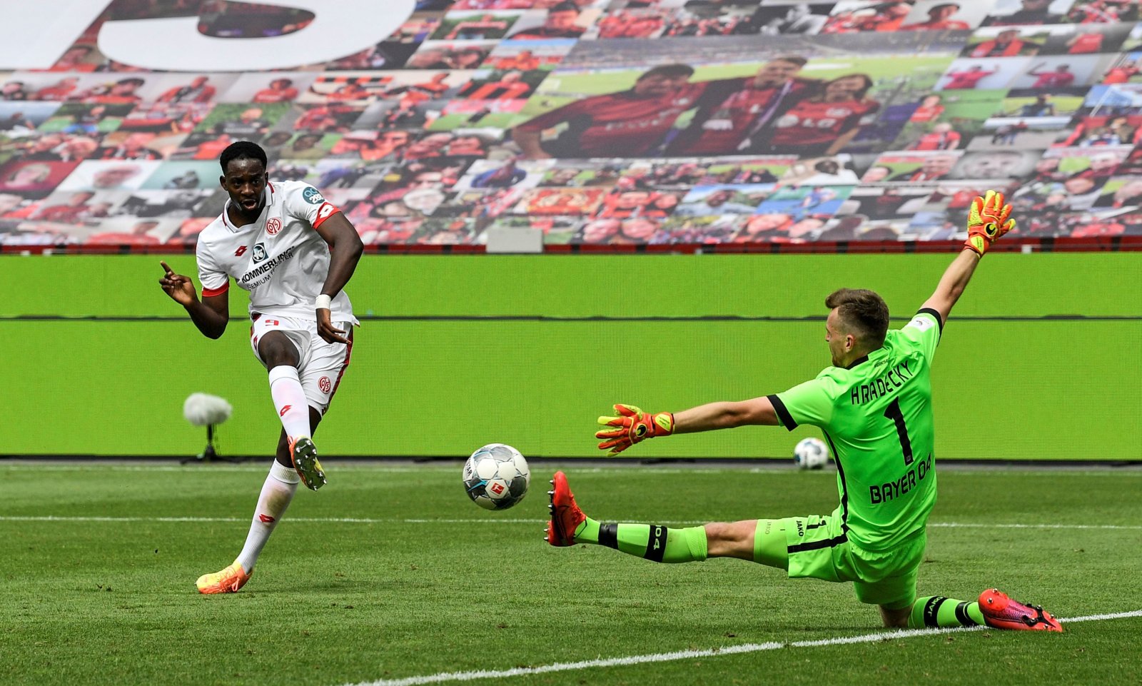 Leeds United: Fans react to transfer link with Jean-Philippe Mateta | thisisfutbol.com