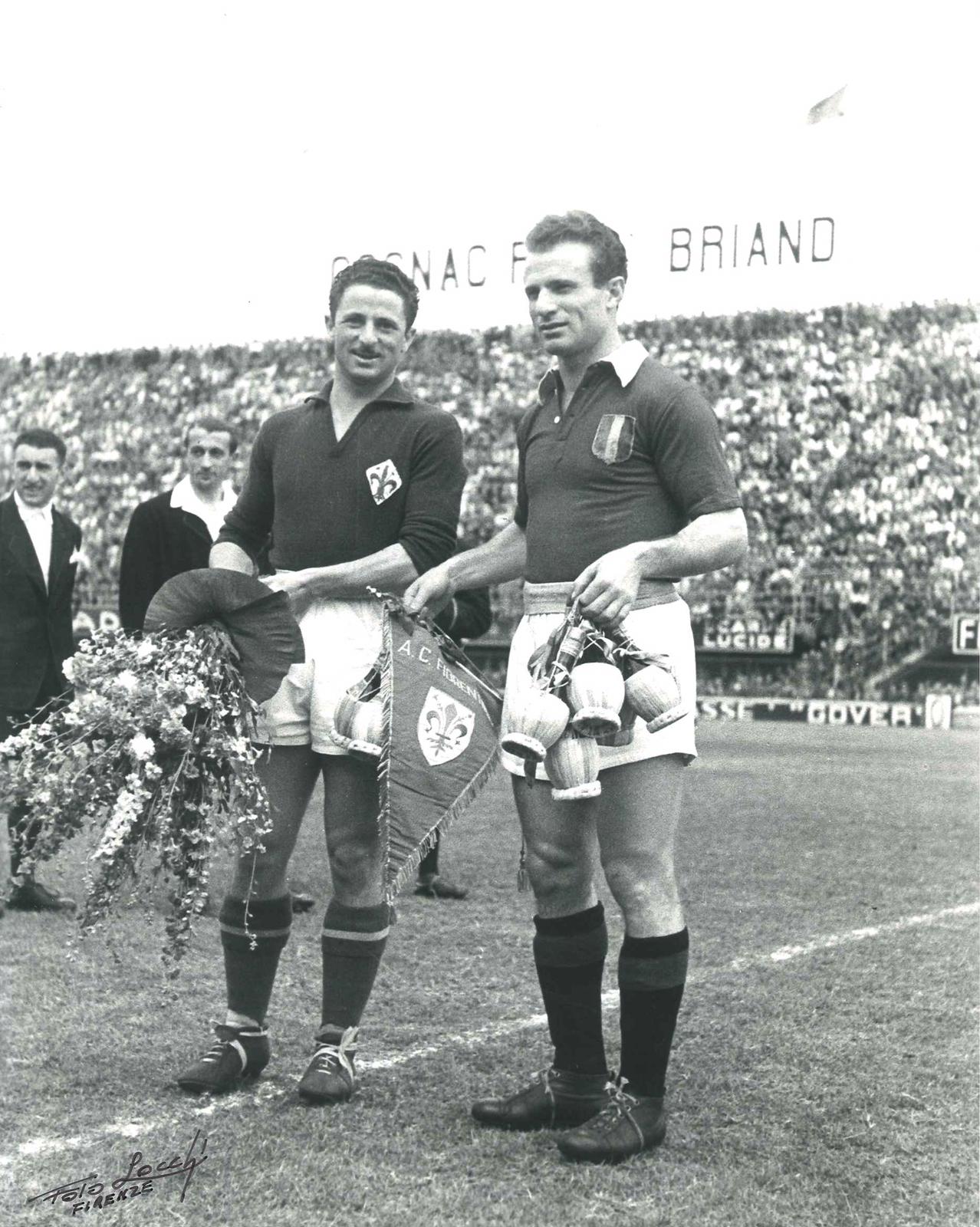 Marchetti e Mazzola prima di un Torino Fiorentina del 48'