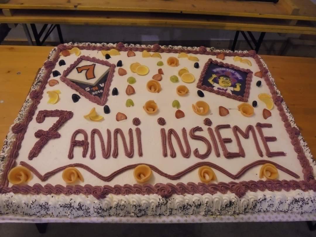 La torta celebrativa del club