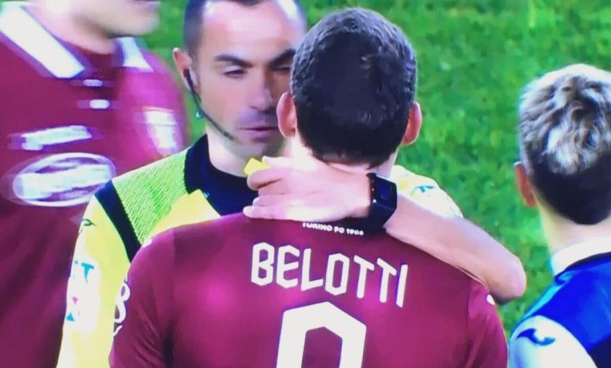 Belotti dopo la sceneggiata, torna sportivo, ammette di essersi buttato e annulla punizione - 