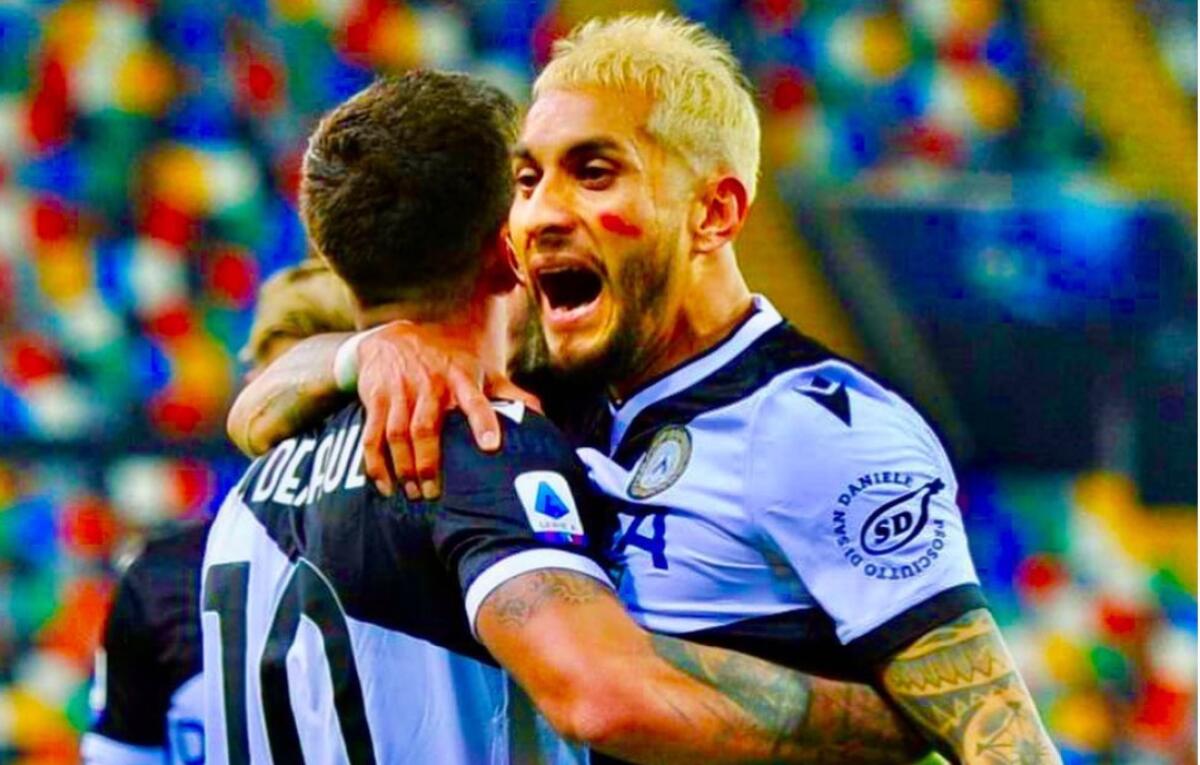 Udinese, squalificati Zeegelaar e Pereyra per la gara con la Fiorentina - 