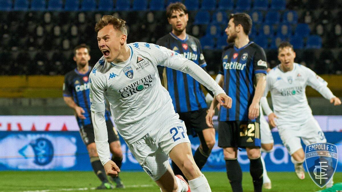 Zurkowski eroe del derby toscano: il polacco entra e salva l'Empoli segnando il gol del pareggio - 