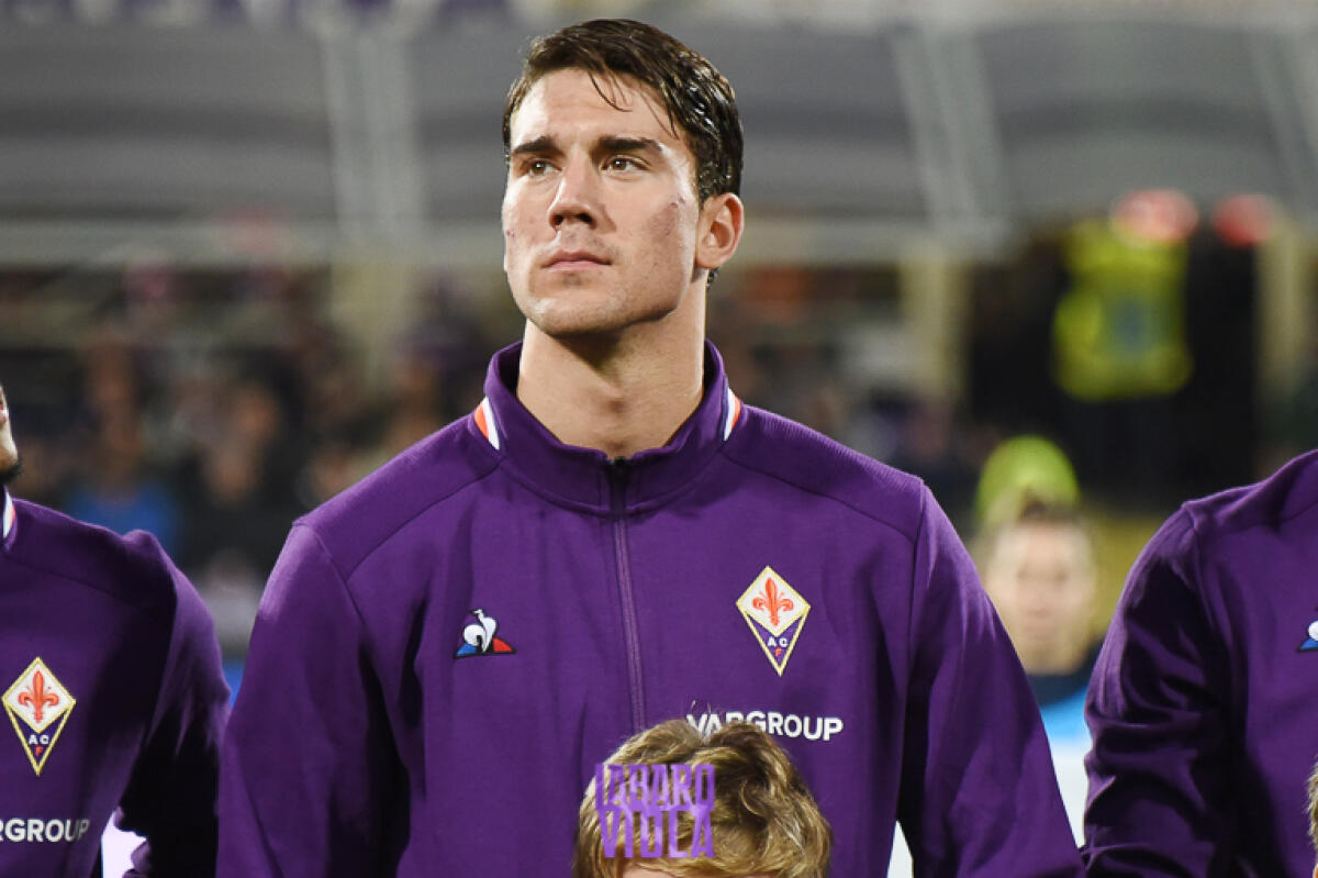 Da Roma rivelano, il procuratore di Vlahovic ha incontrato due volte il direttore sportivo della Roma - Firenze, stadio A.Franchi, 30.11.2019, Fiorentina-Lecce, foto Fiorenzo Sernacchioli. Copyright Labaroviola.com