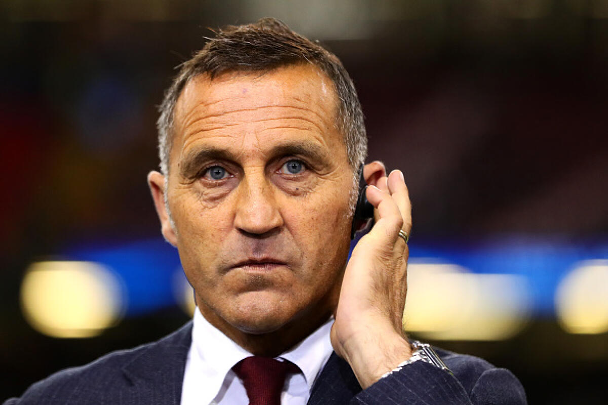 Di Livio: "Vlahovic? Per me resta un anno, poi va via come Chiesa. Sarri o Spalletti per un nuovo ciclo" - CARDIFF, WALES - JUNE 03: Angelo Di Livio looks on ahead of the UEFA Champions League Final match between Juventus and Real Madrid at the National Stadium of Wales on June 3, 2017 in Cardiff, Wales. (Photo by Chris Brunskill Ltd/Getty Images)