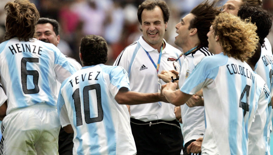 Storie di campo: Marcelo Bielsa El Loco visionario. L' uomo che ha rivoluzionato il calcio