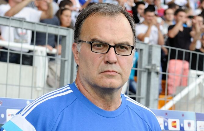 Storie di campo: Marcelo Bielsa El Loco visionario. L' uomo che ha rivoluzionato il calcio
