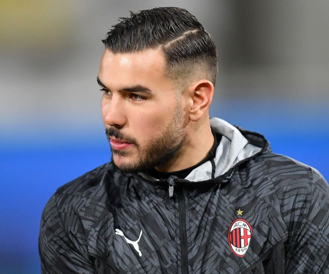 (FOTO) Theo Hernandez protesta contro l'arbitro Pasqua sui social