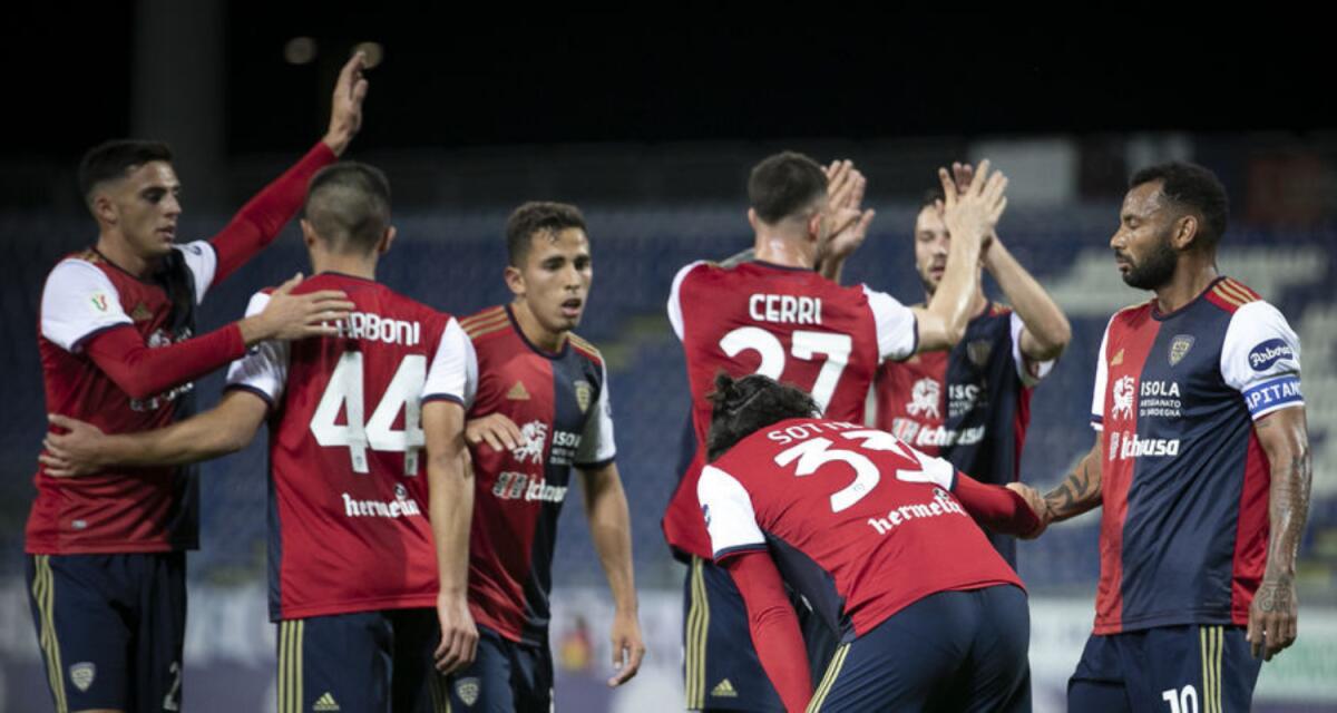 Il Cagliari la ribalta dal 92' al 94' e si avvicina alla Fiorentina. Finisce 4-3 contro il Parma - 