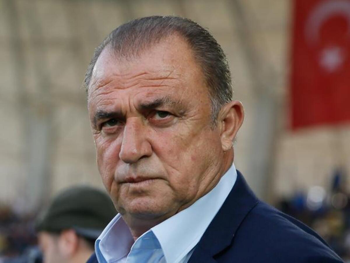 Resiste la candidatura di Gattuso. Priva di fondamento l'ipotesi Terim, tratta il rinnovo con il Galatasaray - 