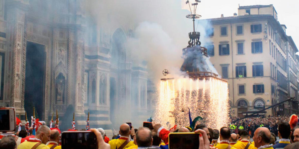 La redazione di Labaroviola.com, augura a tutti i lettori una buona Santa Pasqua - 