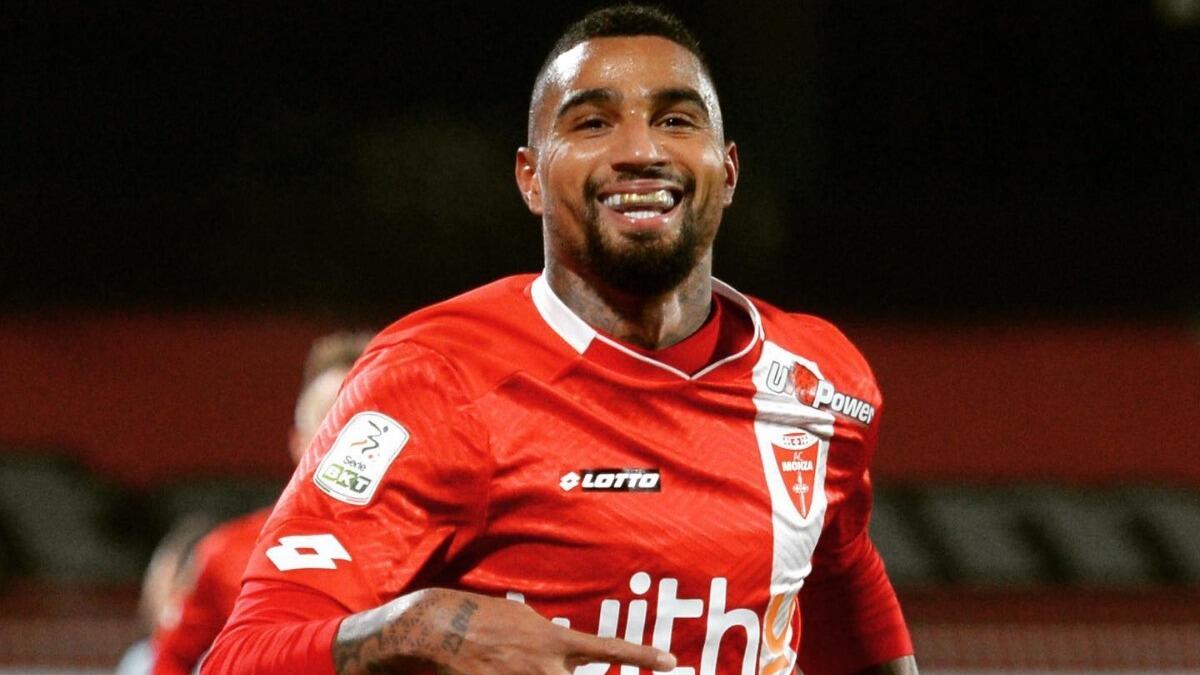 Boateng la combina grossa, porta 7 giocatori del Monza al Casinò, ora devono fare quarantena - 