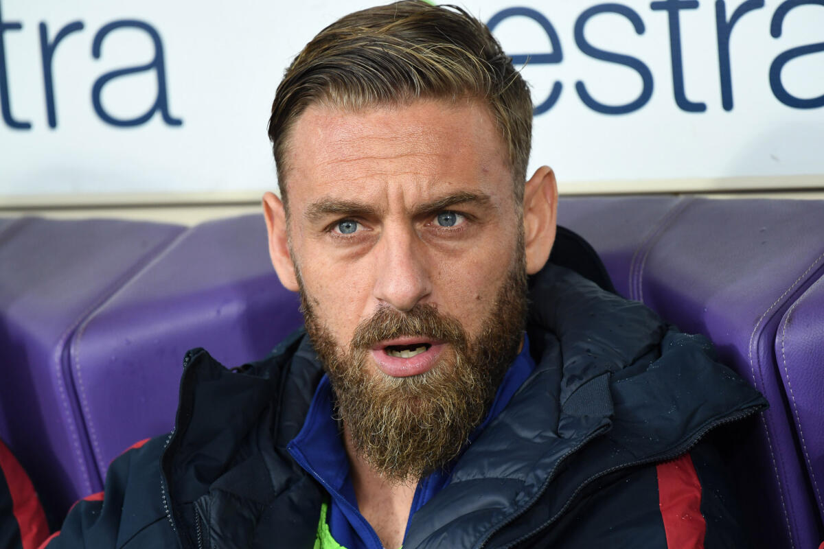 De Rossi è ancora in ospedale per il Coronavirus, ma le sue condizioni adesso sono molto buone - Firenze, stadio Artemio Franchi, 5.11.2017, Fiorentina-Roma, Foto Fiorenzo Sernacchioli. Copyright Labaroviola.com De Rossi