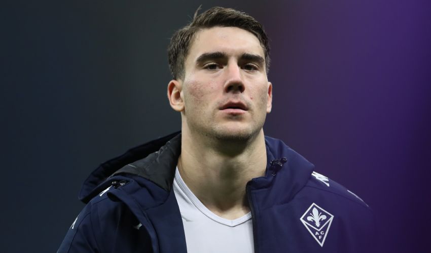Il Romanista, incontro tra agente Vlahovic e la Roma, non vuole rinnovare con la Fiorentina?