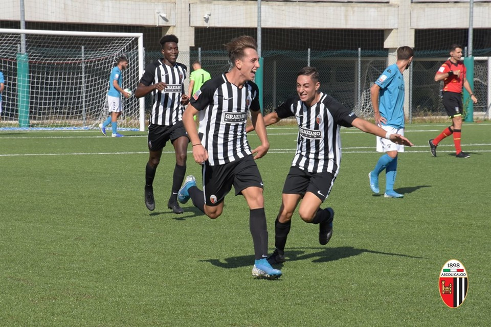 Primavera, l'Ascoli dopo appena due minuti pareggia contro la Fiorentina: gol di Intinacelli