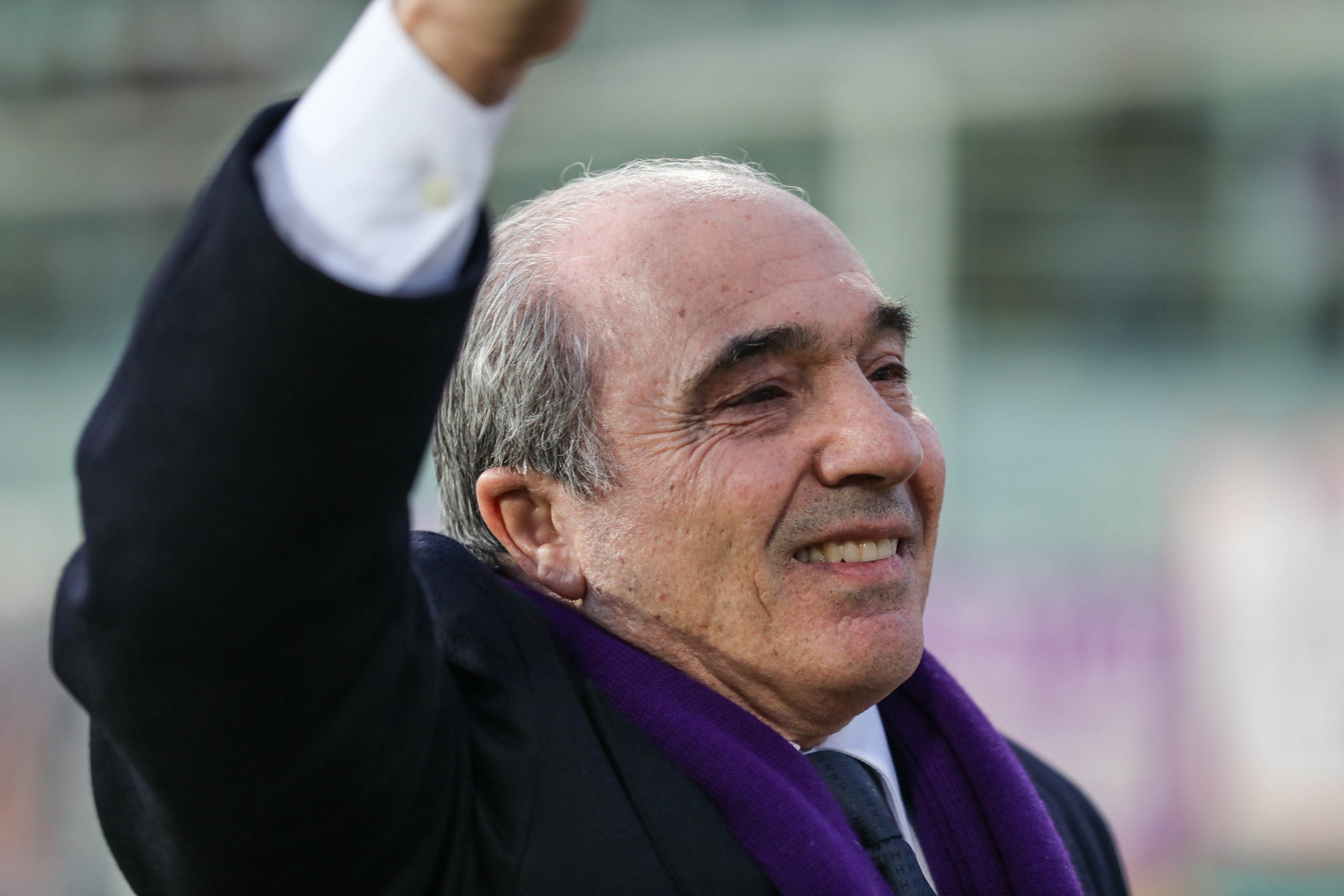 Commisso alza la Coppa Italia: "Firenze merita ogni anno una Coppa, orgoglio per la Fiorentina"