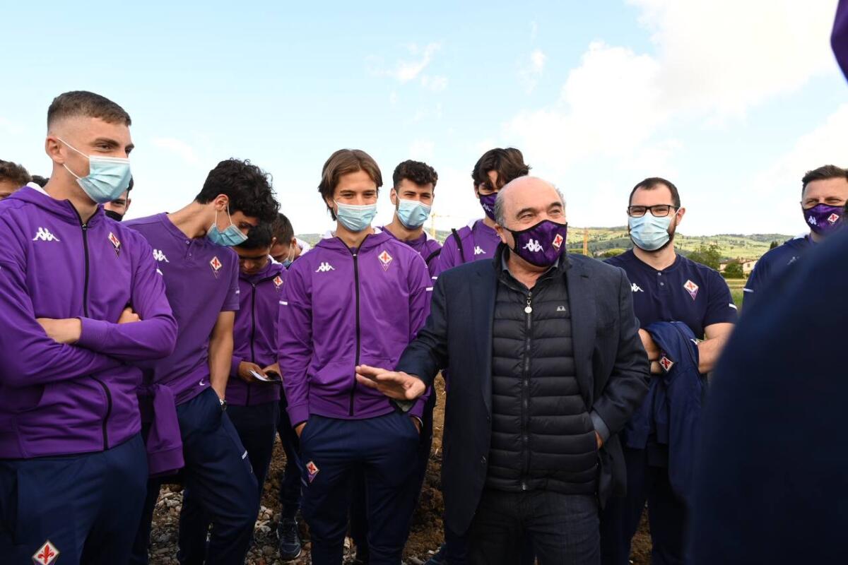 (FOTO): Commisso al Viola Park, oggi Primavera e Fiorentina Femminile in visita - Foto di proprietà di ACF Fiorentina. Riproduzione vietata ©