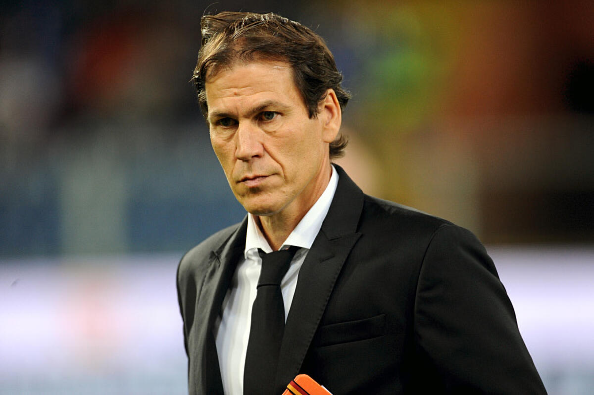 Nazione, Rudi Garcia è il nuovo nome che spunta per la panchina: potrebbe lasciare il Lione - GENOA, ITALY - SEPTEMBER 23:  Head coach of AS Roma Rudi Garcia looks during the Serie A match between UC Sampdoria and AS Roma at Stadio Luigi Ferraris on September 23, 2015 in Genoa, Italy.  (Photo by Pier Marco Tacca/Getty Images)
