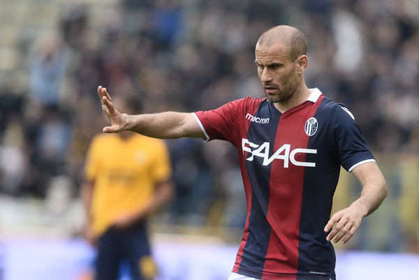 Al 30' il Bologna trova il pareggio contro la Fiorentina. In gol Palacio