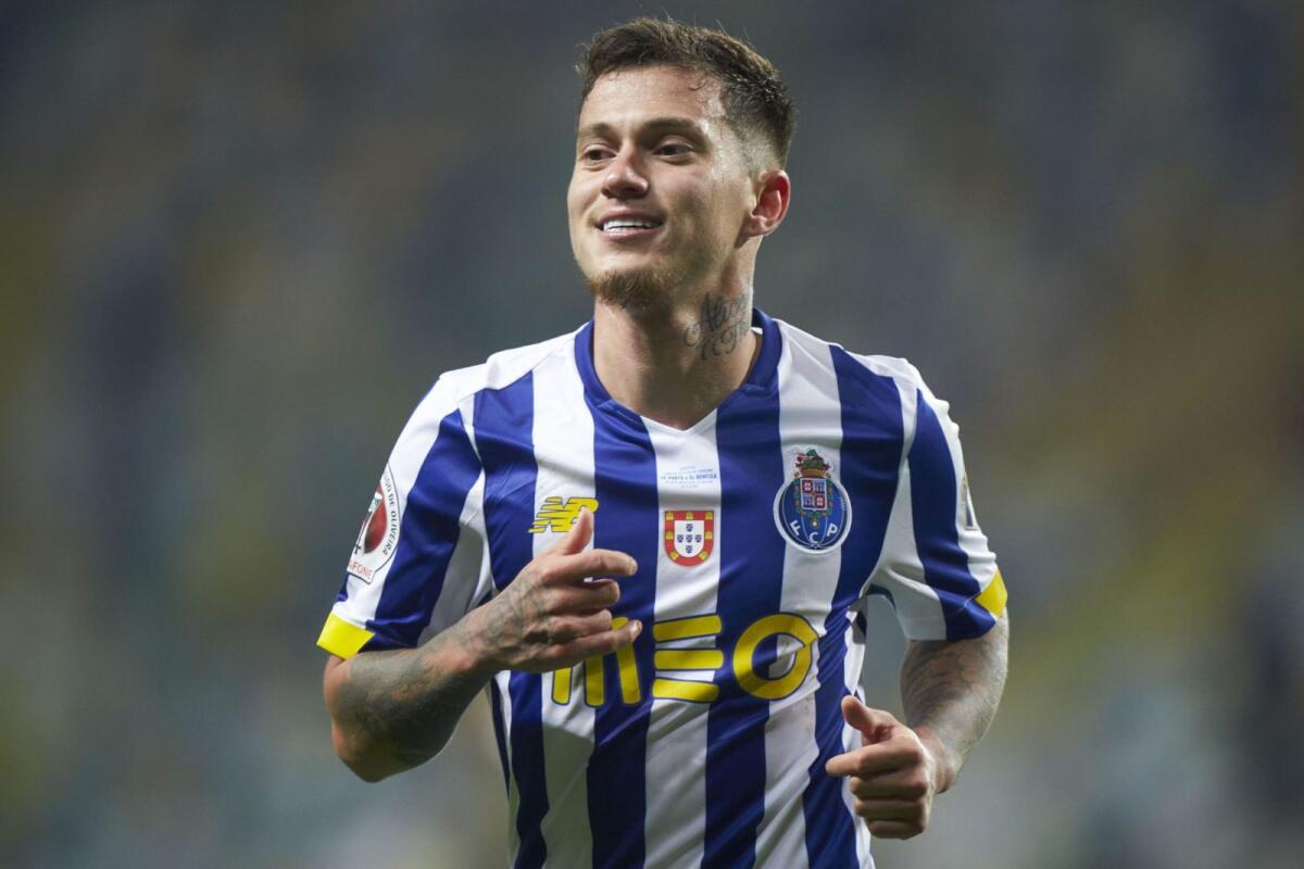 TMW, Fiorentina vuole Otavio, il Porto chiede 30 milioni di euro per la clausola di rescissione - AVEIRO, PORTUGAL - DECEMBER 23: Otavio Edmilson da Silva of FC Porto celebrates during the Portuguese Super Cup match between FC Porto and SL Benfica at Estadio Municipal de Aveiro on December 23, 2020 in Aveiro, Portugal. Sporting stadiums around Po