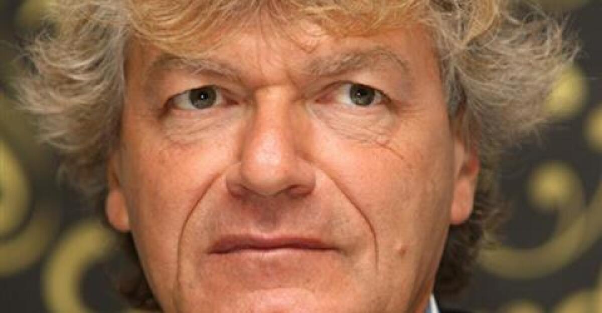 Antognoni deve restare, ma non solo per guardare, per incidere in società. Servono le sue idee - 