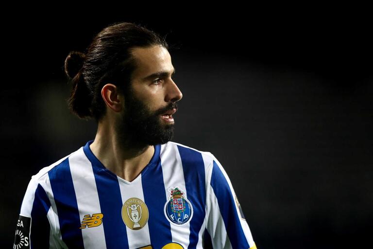 Trattativa tra Fiorentina e Porto per Oliveira, ballano 7 milioni. Gattuso lo vuole al fianco di Amrabat