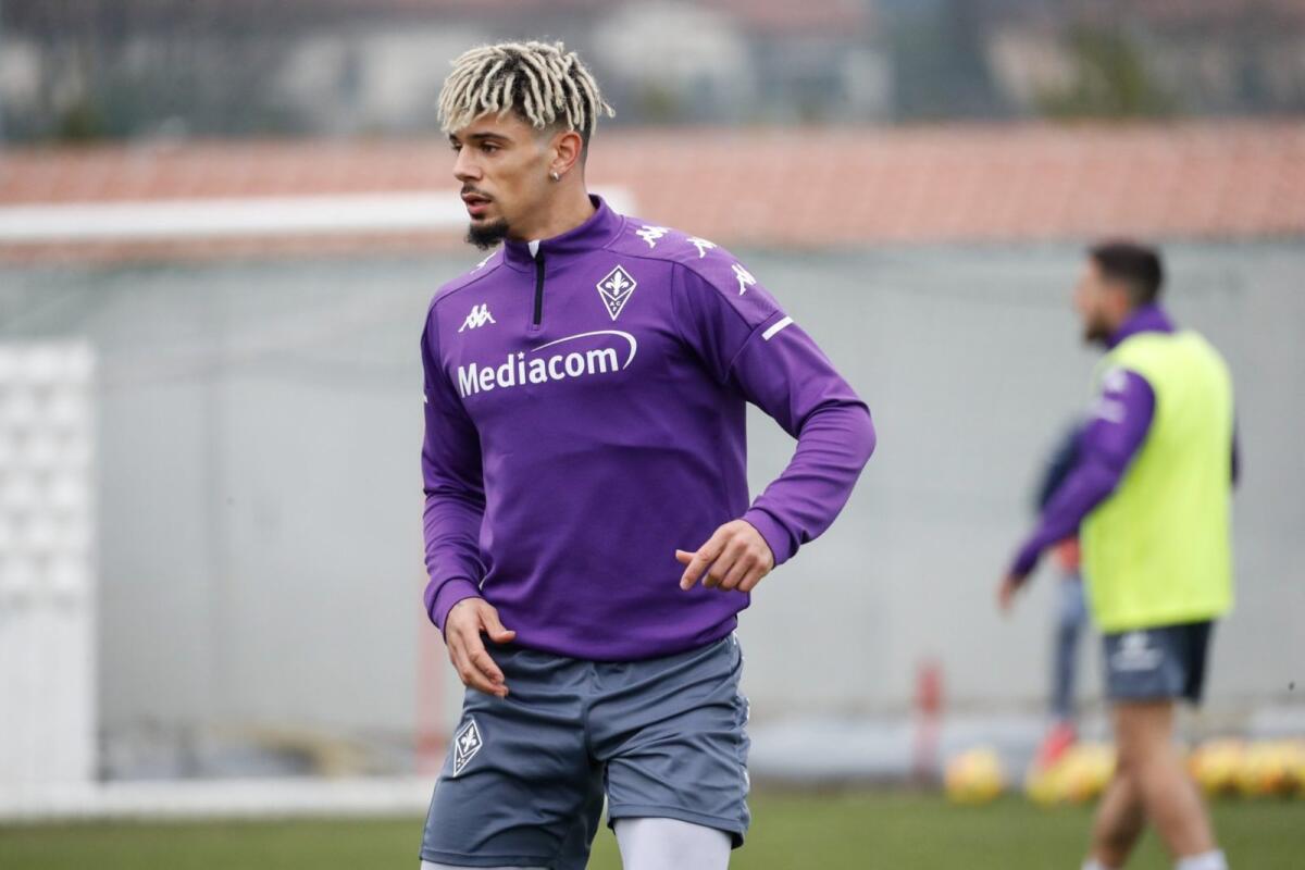 Spalletti esalta Malcuit: "Ha una corsa importanza e attacca alla grande la bandierina" - Foto di proprietà di ACF Fiorentina. Riproduzione vietata ©