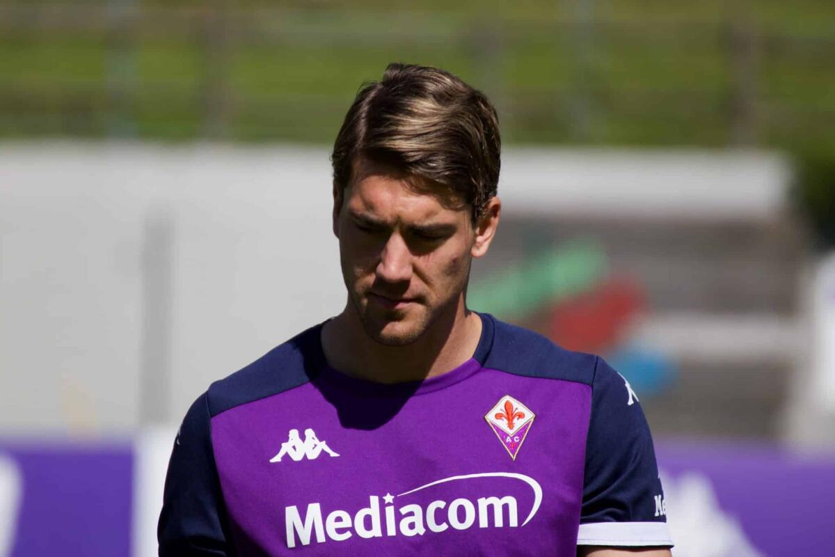 Nazione, Vlahovic, clausola da 70 milioni pronta: si discute sulle tempistiche della validità - Moena, stadio Benatti, 31.07.2021, allenamento mattutino, foto Lisa Grelloni. Copyright Labaroviola.com