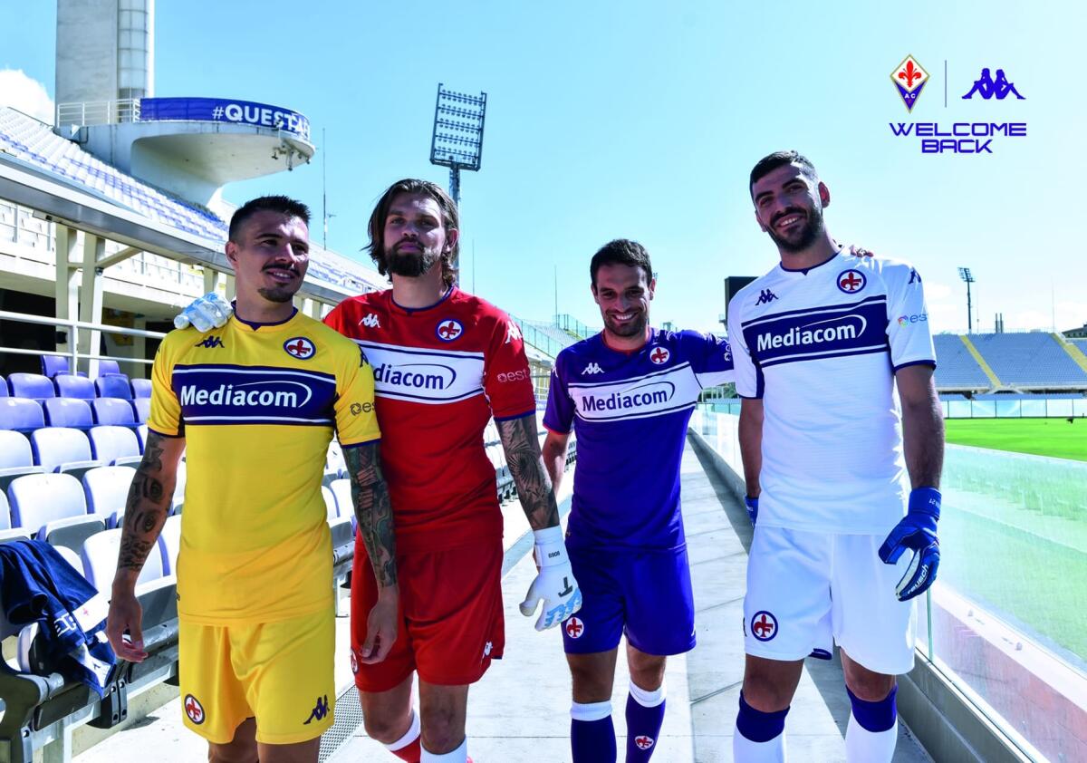 (FOTO): Svelate le maglie della Fiorentina per la stagione 2021/22. Il comunicato del club - 