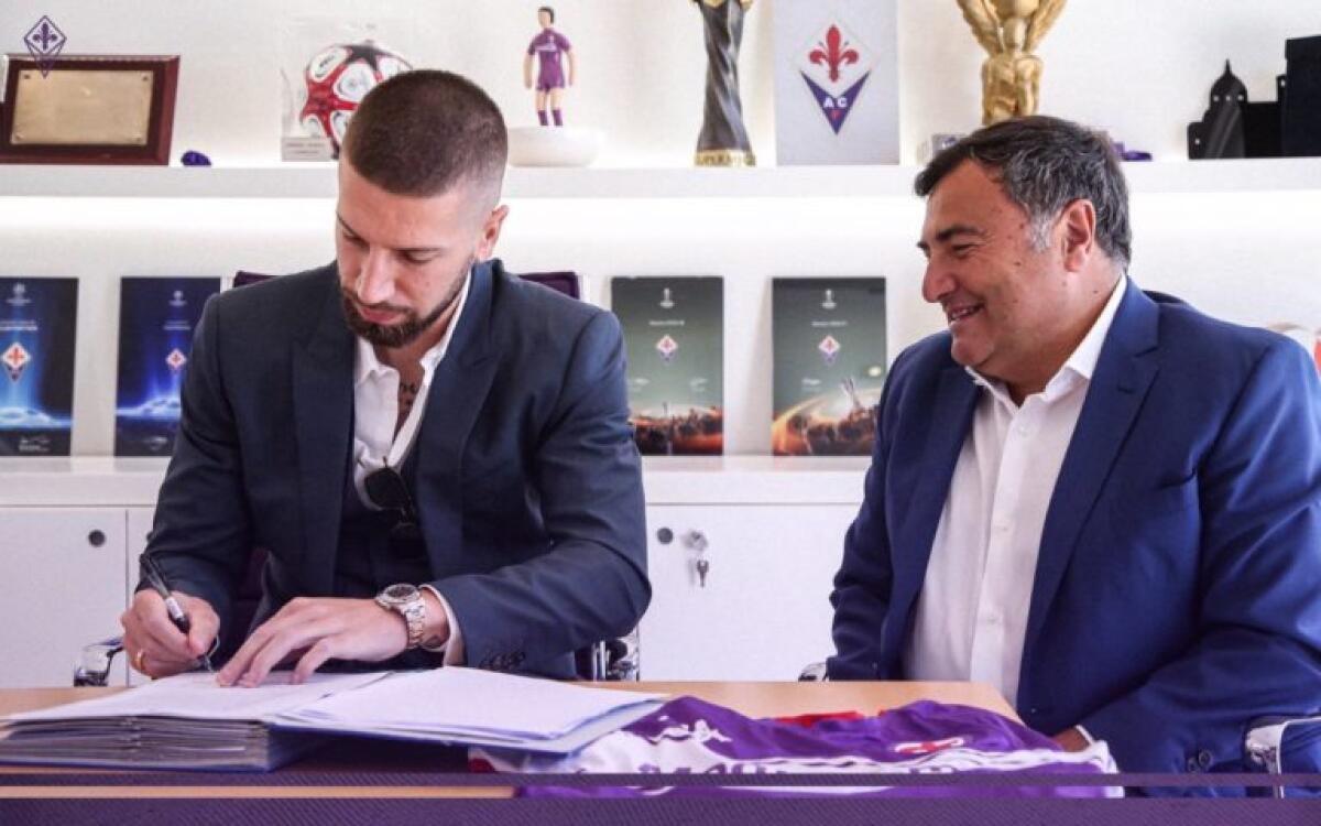 Nastasic: "Sono felicissimo di essere tornato dove tutto è iniziato. Ora più forti che mai. Forza Viola" - 
