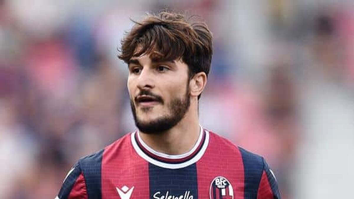 Tuttosport, Orsolini, la Fiorentina supera il Torino: il Bologna chiede 15 milioni per lasciarlo partire - 