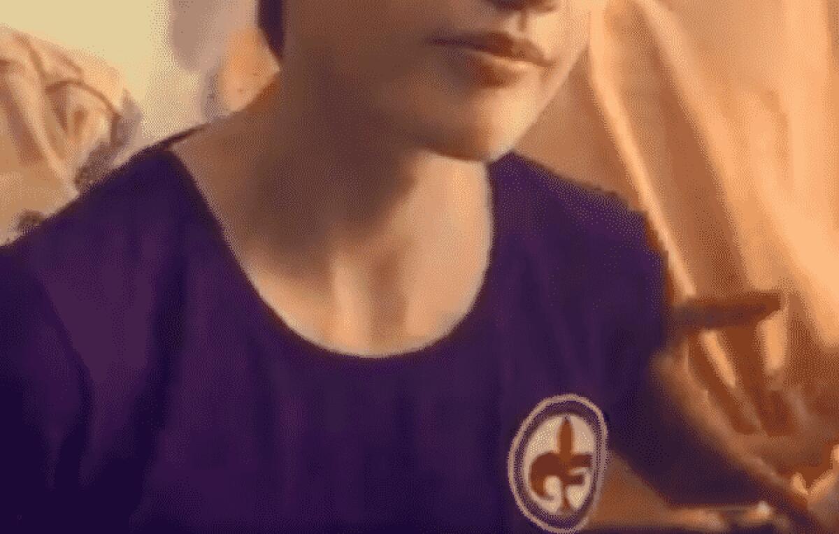 (FOTO): domani le nuove maglie della Fiorentina: torna il giglio dell'era dei Pontello - 