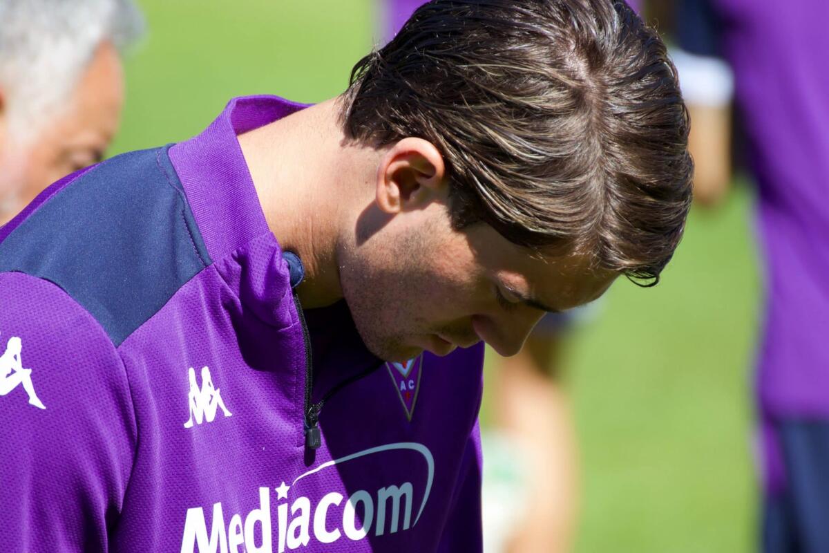 Nazione, Vlahovic, la proposta della Fiorentina: 3,5 milioni all'anno, bonus gol, 2 milioni "una tantum" - Moena, stadio Benatti, 31.07.2021, allenamento mattutino, foto Lisa Grelloni. Copyright Labaroviola.com
