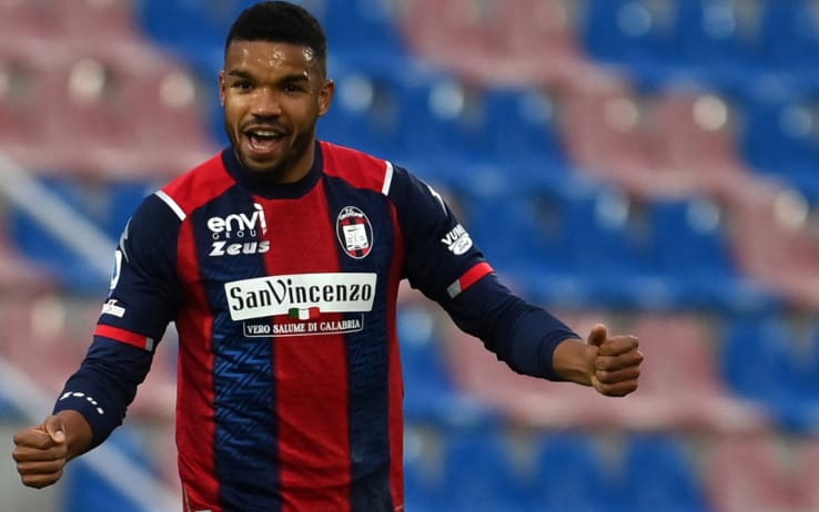 Sky Sport, contatto Milan-Crotone: rossoneri non convinti di Messias. Attendono Faivre, sondato Miranchuk