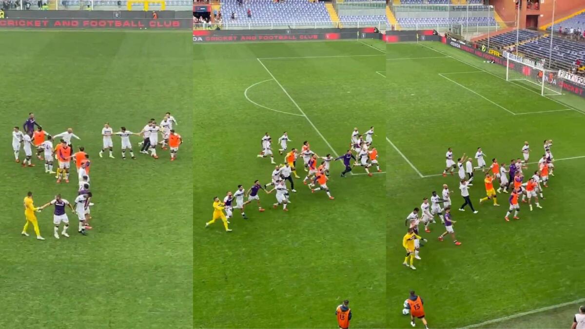 Video, Fiorentina festa con i tifosi viola a Marassi, e Italiano prende per mano i giocatori - 