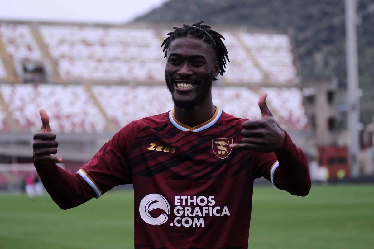 Lo strano trasferimento di Gondo, per andare alla Salernitana dalla Lazio si è svincolato - 