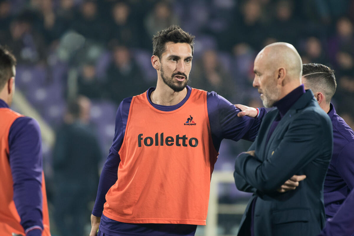 Pioli ricorda Astori: "Un capitano vero, era un punto di riferimento. Ogni giorno il primo ad arrivare" - Firenze, stadio Artemio Franchi. Foto Fiorenzo Sernacchioli. Copyright Labaroviola.com Davide Astori, Stefano Pioli