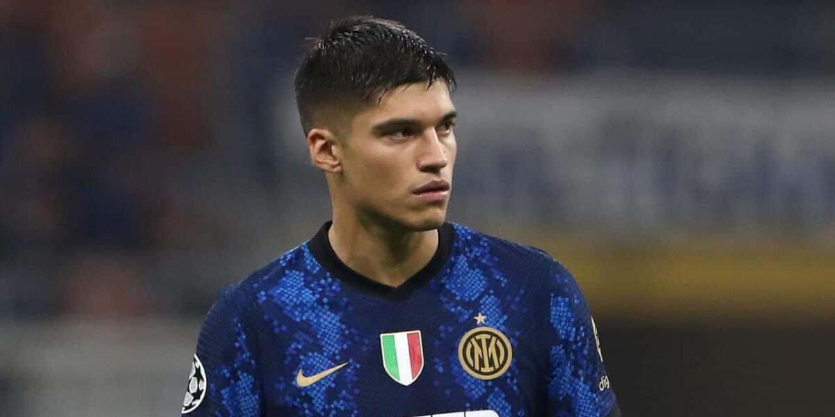 Sky Sport, Correa out dai convocati: non sarà rischiato con la Fiorentina dopo lo scontro con De Silvestri - MILAN, ITALY - SEPTEMBER 15: Joaquin Correa of FC Internazionale looks on during the UEFA Champions League group D match between Inter and Real Madrid at Giuseppe Meazza Stadium on September 15, 2021 in Milan, Italy. (Photo by Marco Luzzani/Getty Ima