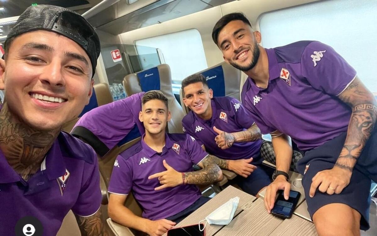 Verso Genova, selfie dei sudamericani viola Torreira, Martinez Quarta, Gonzalez e Pulgar - 