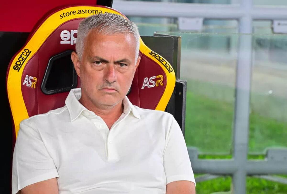 Mourinho si complimenta con Italiano: "La Fiorentina è tra le grandi squadre, sa giocare a calcio" - 